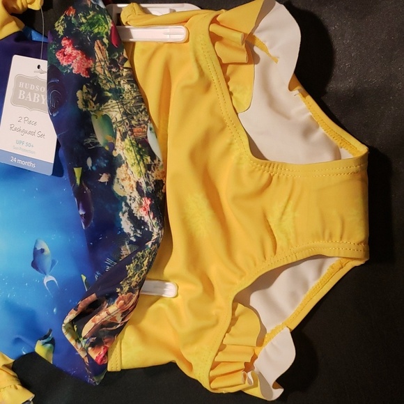 Hudson Baby 2-piece Rashguard Tropical Fish Swim Set - Picture 4 of 5